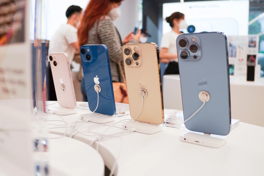 Giá iPhone cũ giảm tiền triệu tại Việt Nam - 1 Giá iPhone cũ giảm tiền triệu tại Việt Nam - 1